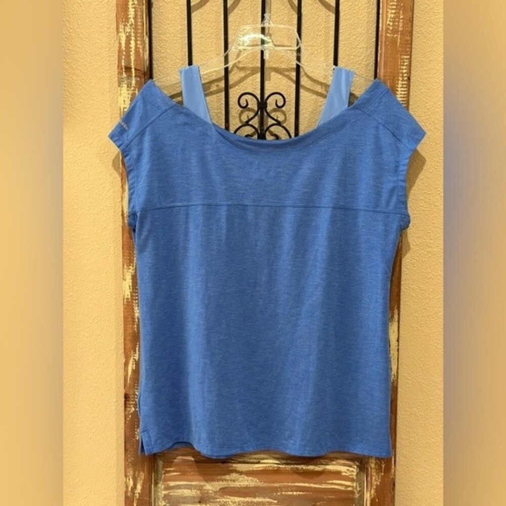 Columbia women’s active wear top